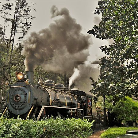 Daya, Hot Tub, Pool Table, 1089 Of Free Attraction Tickets For Each Paid Day, Dollywood And More! Gatlinburg Habitación foto