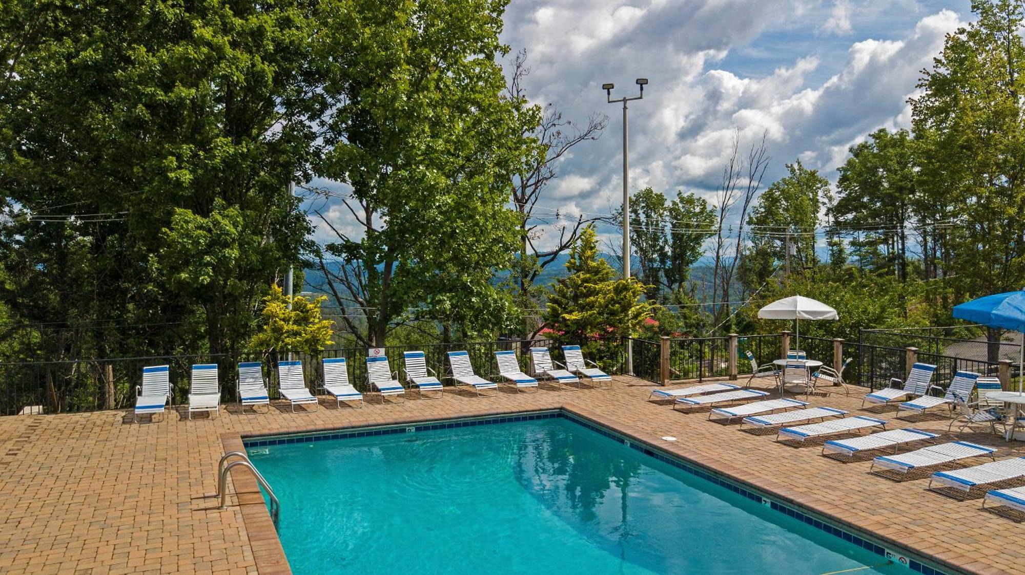 Daya, Hot Tub, Pool Table, 1089 Of Free Attraction Tickets For Each Paid Day, Dollywood And More! Gatlinburg Habitación foto